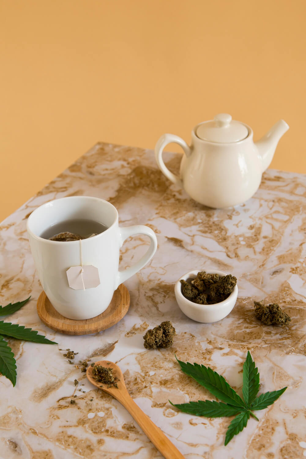 Cannabis-Bild mit Packungsfoto