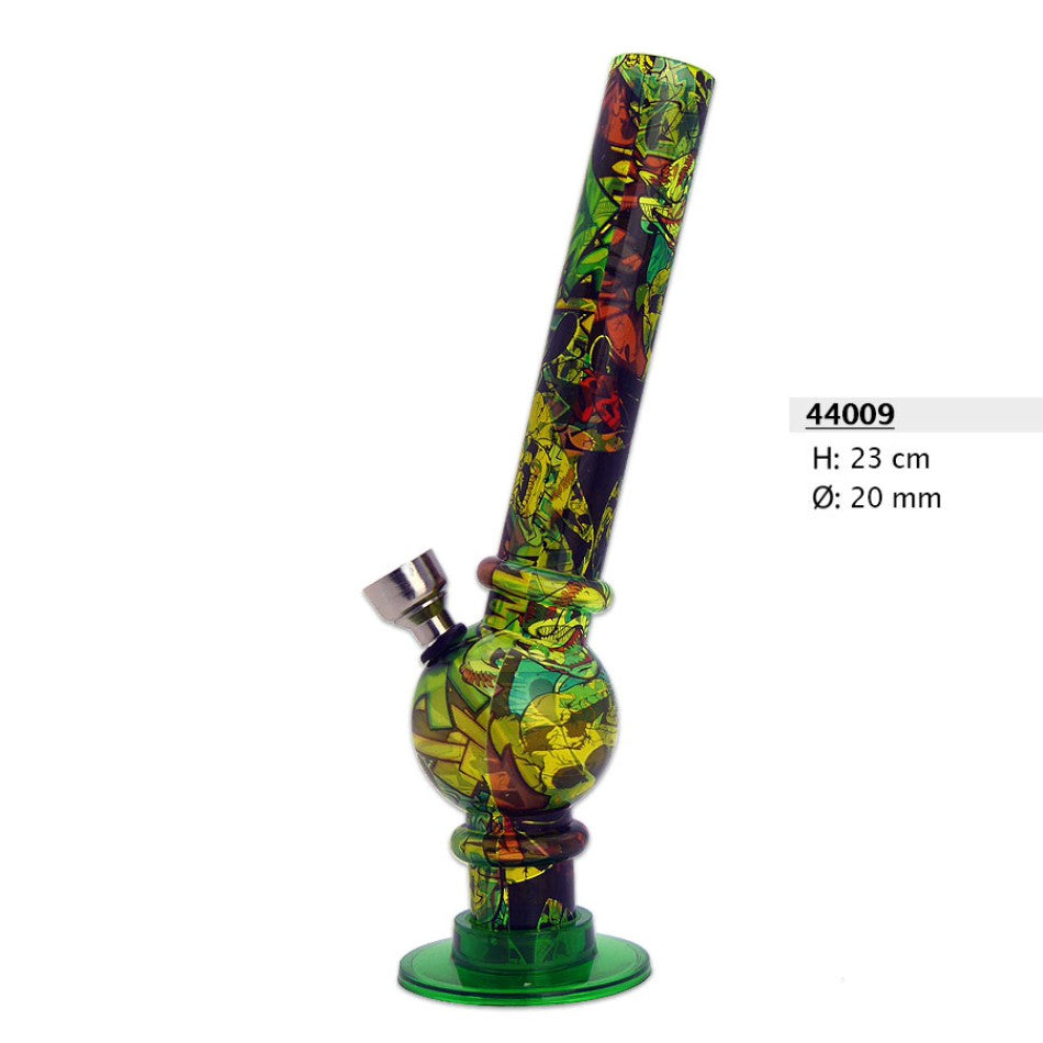 Abstrakte Kunst mit Cannabis und buntem Hintergrund.
